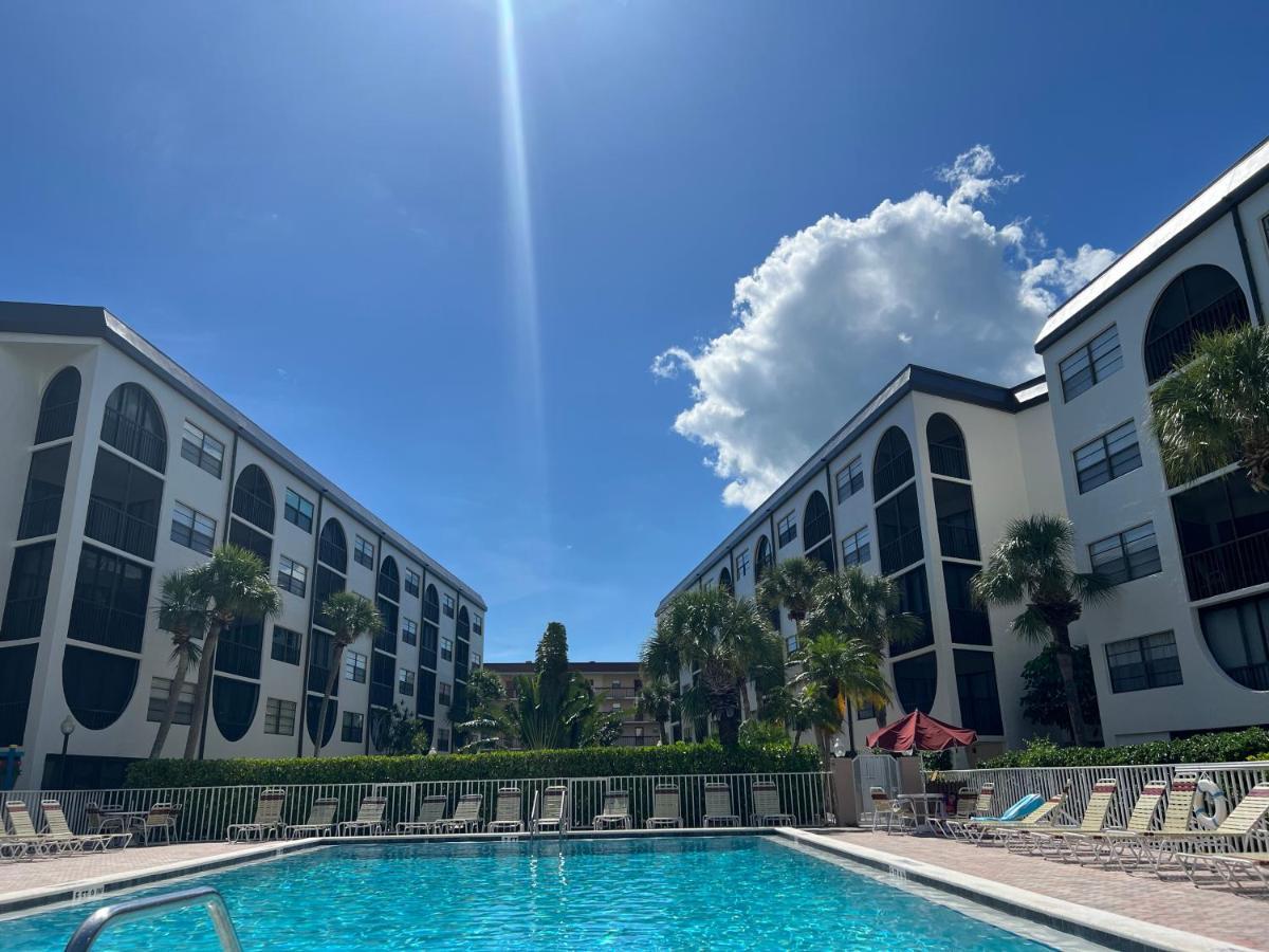 Knot A Care Remodeled Direct Water Access Condo With Ocean And Pool Views Now Sleeps Six Marco Island Exterior photo